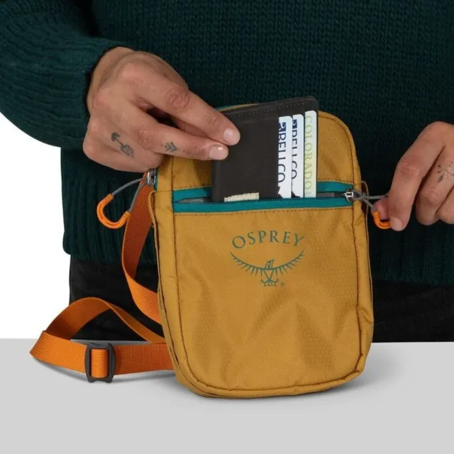 【Osprey】雙11 Daylite Small Crossbody 側背包 混凝土棕(單肩包 隨身包 斜背包)