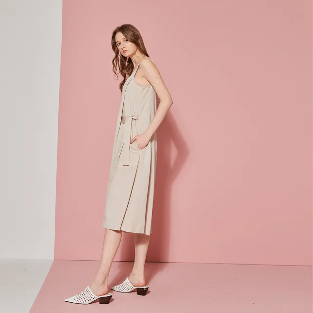 【ICHE 衣哲】設計款簡約方領假洋裝式造型連身褲-燕麥杏