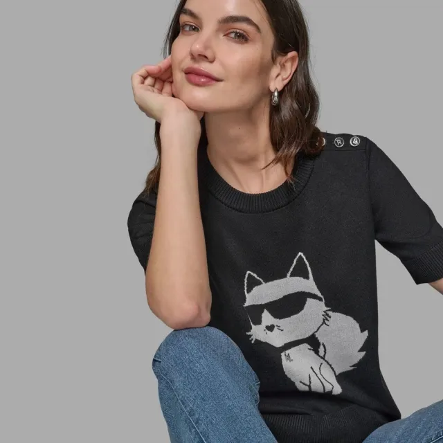 【KARL LAGERFELD 卡爾】NFT CHOUPETTE側邊珠釦 短袖針織衫 黑(原廠公司貨)
