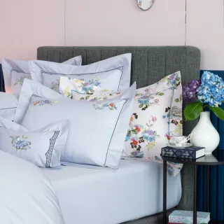 【WEDGWOOD】500織長纖棉 素面鬆緊床包一件｜花漾美境 淡雲灰(百貨款｜加大180x186cm)