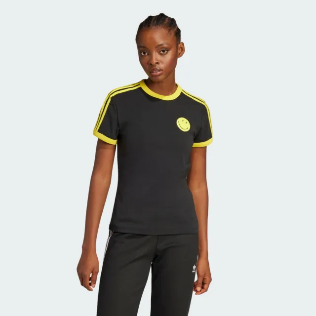 【adidas 愛迪達】Smiley Cali Tee 女 T恤 運動上衣 休閒短袖 黑 黃 亞版(JD2738)