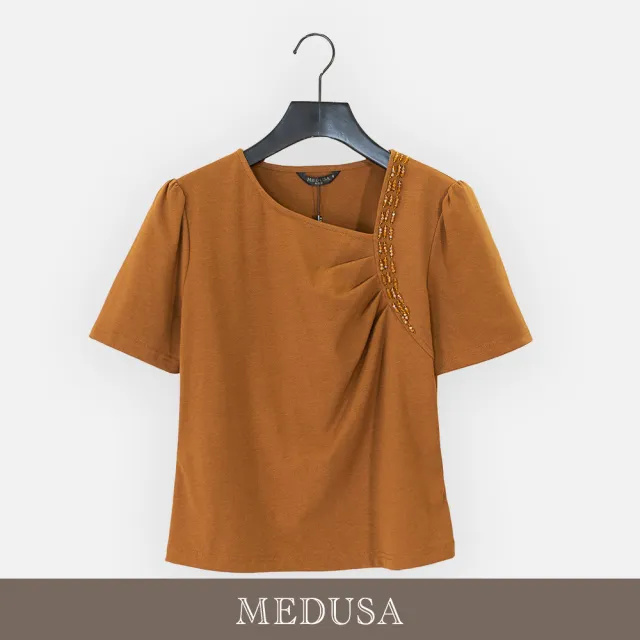 【MEDUSA 曼度莎】現貨-棕色斜口壓褶珠飾短袖上衣（M-XL）｜女短袖上衣 珠飾上衣(601-5160A)