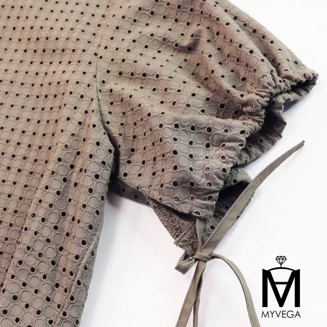 【MYVEGA 麥雪爾】MA純棉刺繡鏤空蕾絲上衣-共三色(女上衣/涼感/短袖/蕾絲上衣)