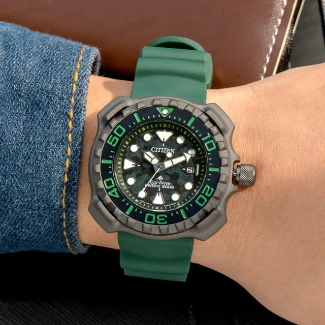 【CITIZEN 星辰】PROMASTER 潛水悍將光動能橡膠潛水腕錶/綠x灰框(BN0228-06W)
