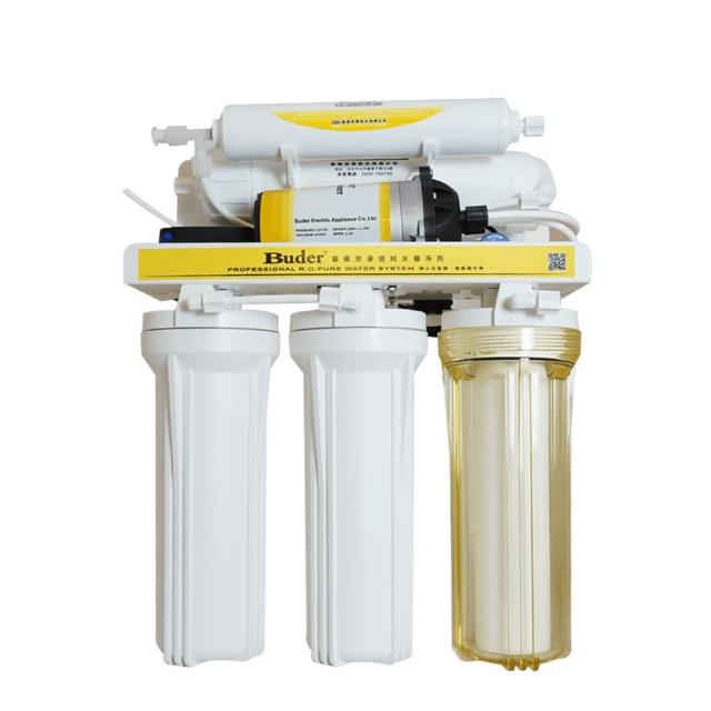 Buder普德 RO-1504 RO逆滲透純水機,每日可提供50加侖高純度飲用水,採用美國NSF認證濾芯材料,確保水質安全。內建五重過濾系統,有效去除水中的雜質與有害物質,讓您喝到更健康、更純淨的水。提供一年原廠保固及免費標準安裝服務,是提升居家生活品質的理想選擇。 Buder普德 RO-1504
