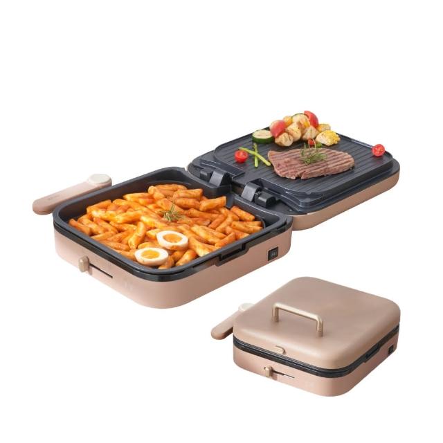 KINYO BP-719 雙面折疊電烤盤，結合燒烤機與火烤兩用爐功能，適閤家庭聚會使用。採用鋁合金內外材質與PTFE不沾塗層，易清潔耐用。功率1600W，尺寸W320xH170xD320mm，輕巧3600g，配溫控器精準控溫。藕色系設計美觀，BSMI認證安全可靠，主體保固一年。無論電烤或火烤，皆能輕鬆享用美味烤肉！