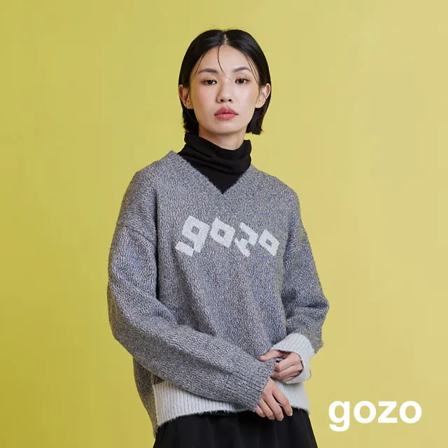 【gozo】仿浣熊毛V領字母配色毛衣(兩色)