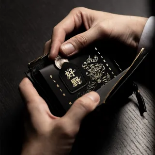 【plain-me】真皮包包  好野皮夾 TIGER CRV30110-251(男女款 皮夾 短夾 財富與好運 鋼印 配件 虎爺 牛皮)