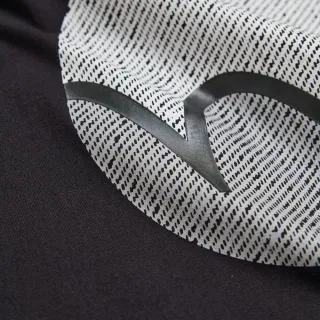 【EDWIN】男裝 布紋W圓圈印花短袖T恤(黑色)