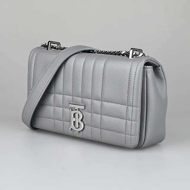 【BURBERRY 巴寶莉】BURBERRY LOLA TB字母LOGO格紋絎縫綿羊皮釦式斜背鍊帶包(雲灰)