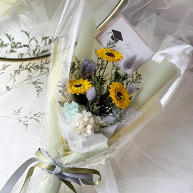 【OSTARA FLORIST 奧斯塔拉花藝】晨光熹微向日葵畢業花束(香皂花、畢業花束、向日葵、節日送禮、榮陞)