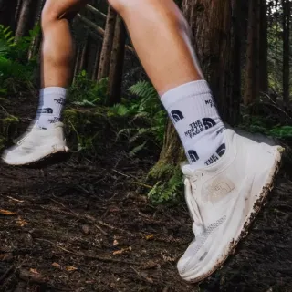 【The North Face 官方旗艦】北面女款米色VECTIV中底抓地舒適耐穿野跑鞋｜7W5PTOB