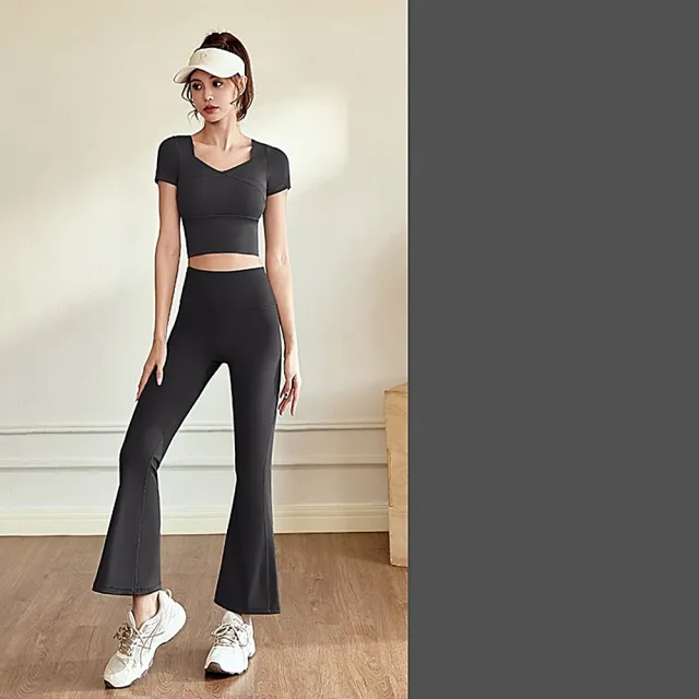 【米蘭精品】現貨+預購 瑜珈服套裝短袖運動服運動上衣瑜伽褲運動內衣(附胸墊速乾高彈女休閒服4色74ek26)