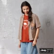 【JEEP】女裝 條紋趣味繡章短袖襯衫(卡其色)