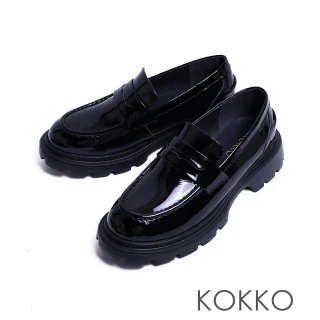 【KOKKO】素面好感微寬楦輕量化厚底樂福鞋(漆皮黑)