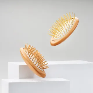 【Aurai 歐萊依】RUA 針好梳 遠紅外線按摩梳（竹針）聖誕禮物 交換禮物 聖誕節(頭皮溫和按摩首選)