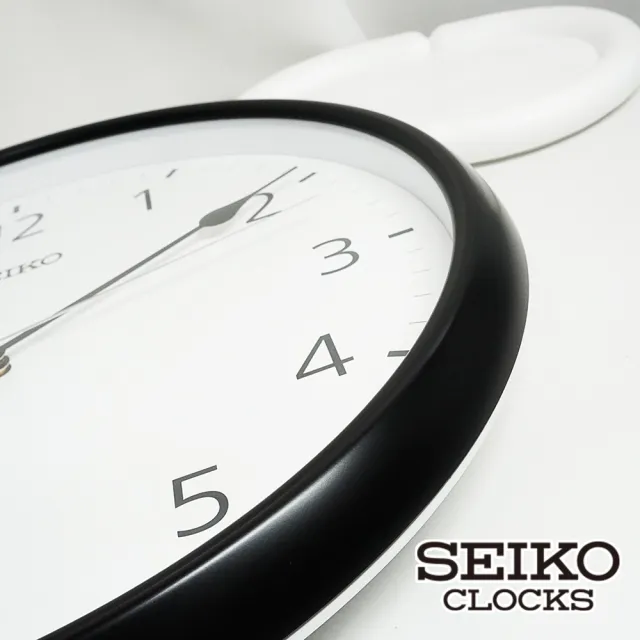【SEIKO 精工】極簡風格 立體數字 滑動式秒針 靜音掛鐘QXA796(28cm鏡面清楚大數字)
