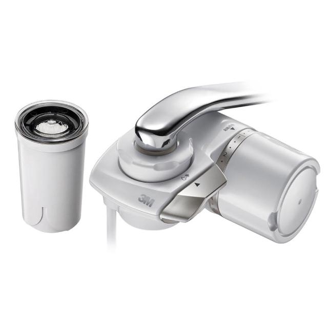 3M AC300 龍頭式淨水器採用濾芯淨水方式，提供高效水質過濾，適閤家庭日常使用。尺寸僅12*11.5*7 cm，小巧便攜，適用2公升以下容器。搭配3M AC300 替換濾心，確保潔淨飲水。產地中國，保固1年，公司貨品質保證，BSMI免驗認證。