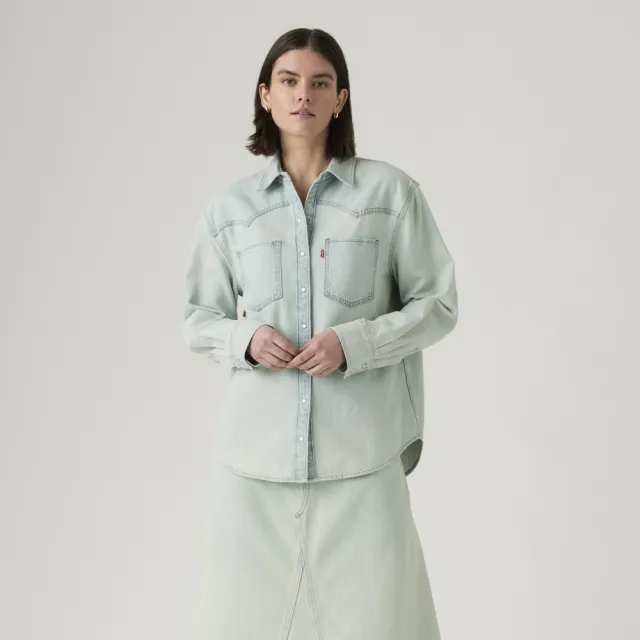 【LEVIS】長袖襯衫 牛仔襯衫 雙口袋設計 女生上衣 熱賣單品 A7244-0059