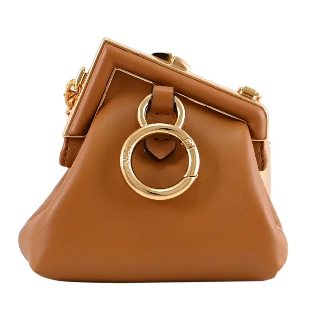 【FENDI 芬迪】Nano First Charm 品牌F LOGO頸掛鏈帶零錢包小廢包斜背包(咖)