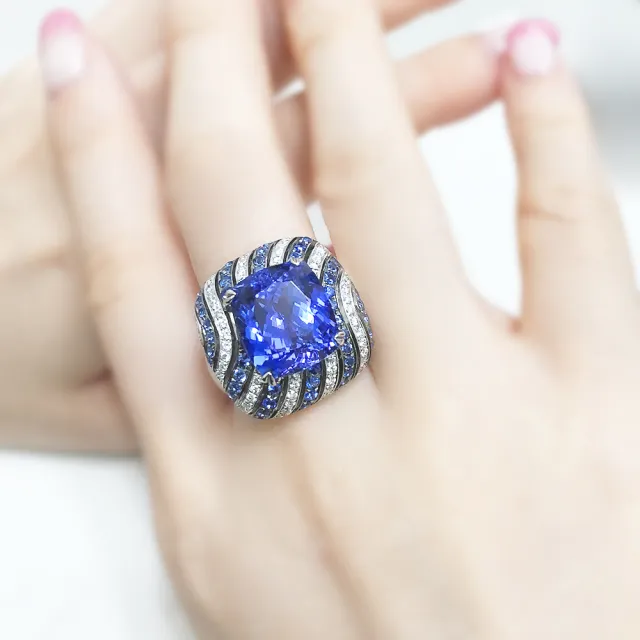 【AURORA 歐羅拉】GIA 7.24克拉天然丹泉石 18K金鑽戒 十二月(Bluish Violet)
