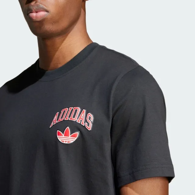 【adidas 愛迪達】Ext Q12 Varsity 男 T恤 運動上衣 休閒短袖 黑 紅 亞版(JP1012)