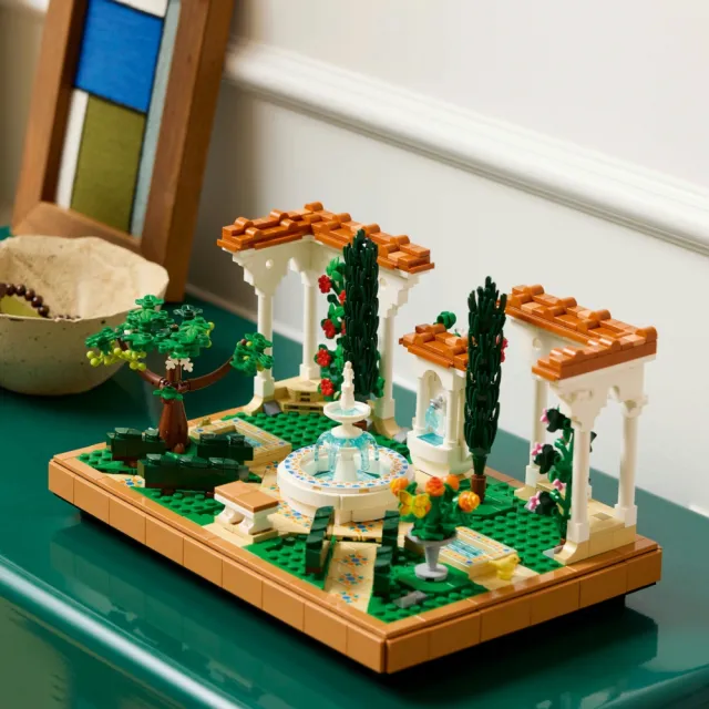 【LEGO 樂高】Icons 10359 噴泉庭園(西班牙花園 園藝景觀 居家擺設 玩具模型 禮物)