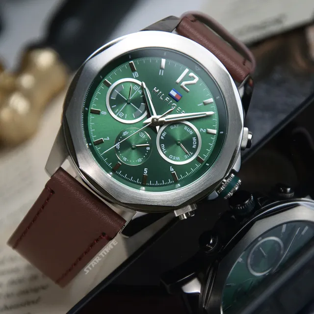 【TOMMY HILFIGER】綠面 銀框 三眼日期顯示 紅棕色皮革錶帶 46mm 男錶 石英錶 雙11(1792064)