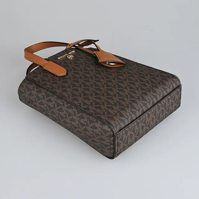 【Michael Kors】MICHAEL KORS Sinclair 塗層帆布吸釦式手提斜背包(超小號/深褐x橡子棕)