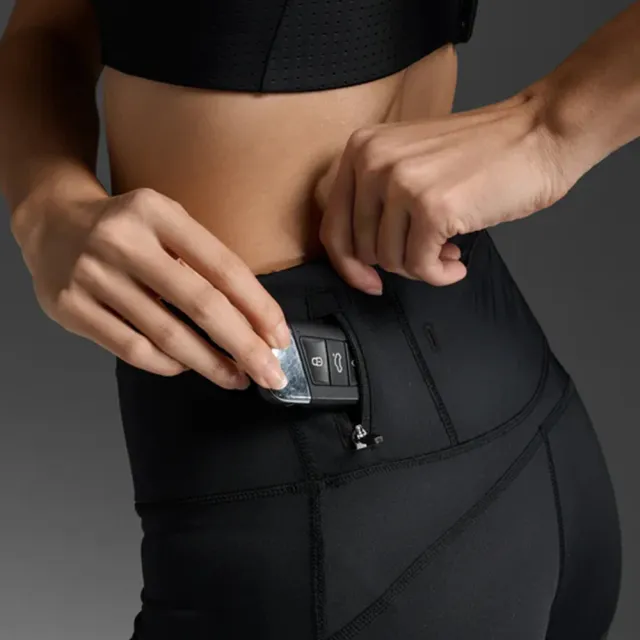 【2XU】女士 輕盈奔馳MCS壓縮短褲 運動褲 跑步褲黑/金(2X25NSW730499)
