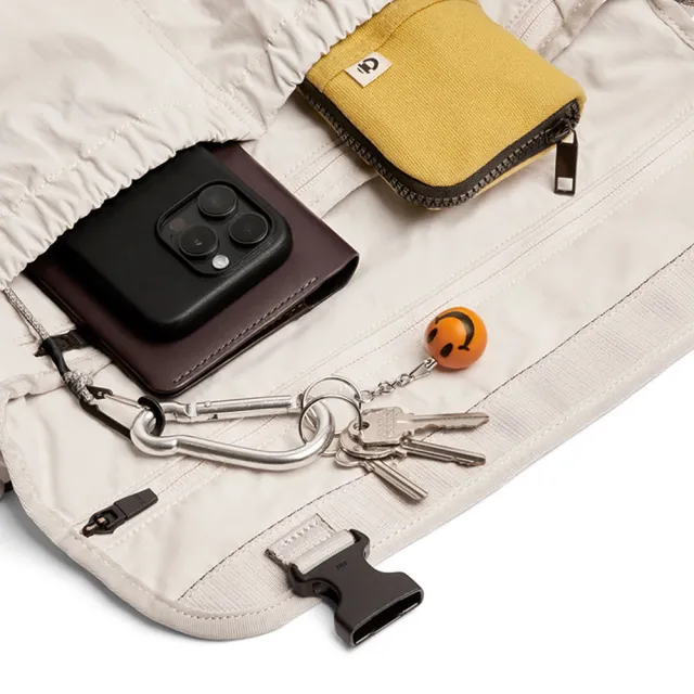 【Bellroy】官方直營 Cinch Messenger 12L 適弛郵差包(燕麥白/斜背包/多夾層/輕便背包)