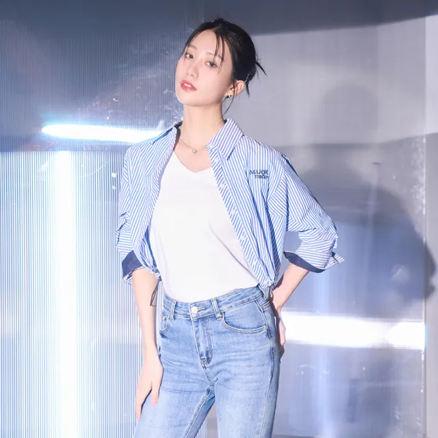 【MAJOR MADE】V領特殊剪裁修身上衣(女裝短袖/素色短T/休閒上衣)