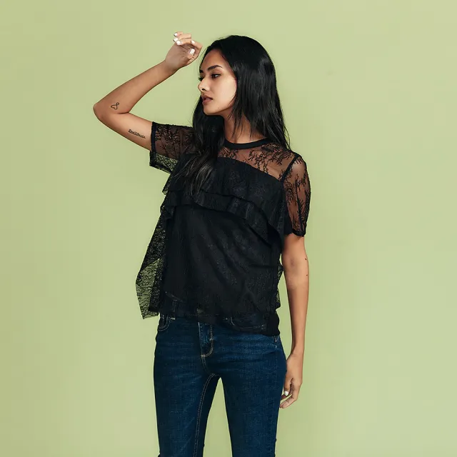 【ICHE 衣哲】Cop.Copine 法國原裝進口層次微透視感蕾絲拼接短袖上衣