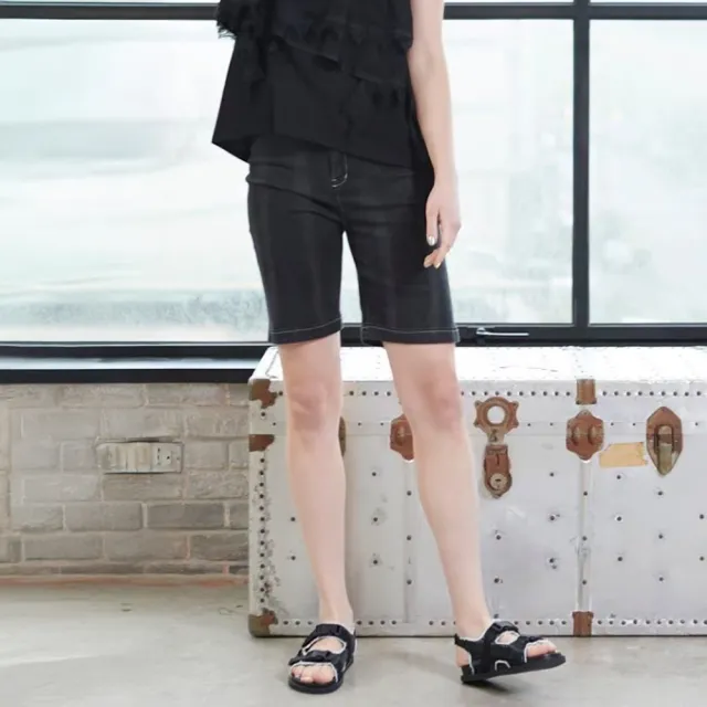 【ICHE 衣哲】Cop.Copine 法國原裝進口水洗感黑色牛仔百搭造型五分褲