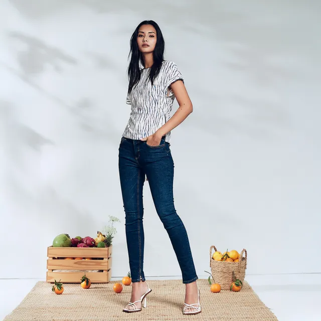 【ICHE 衣哲】Cop.Copine法式微光紋理印花造型上衣