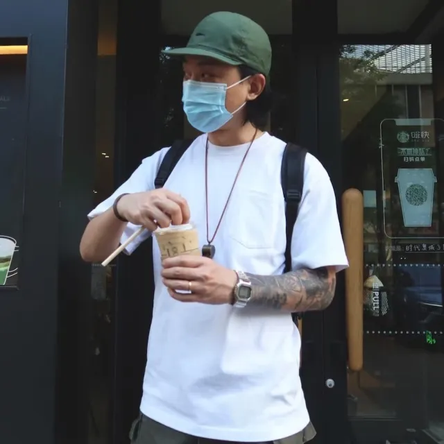 【AMERO】男女裝 短袖口袋T恤(男女裝 圓領短袖T恤 素面 口袋 情侶裝)