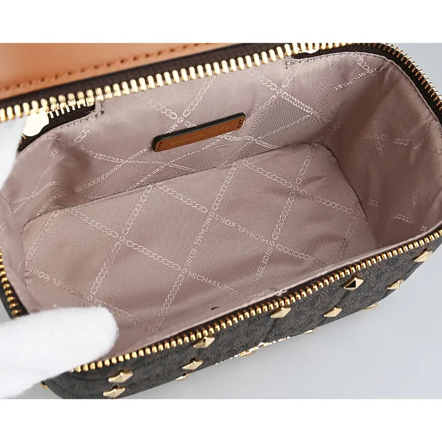 【Michael Kors】MICHAEL KORS Jet Set Charm化妝箱造型印花塗層帆布搭皮革拉鍊手提斜背方包(深褐x橡子棕)