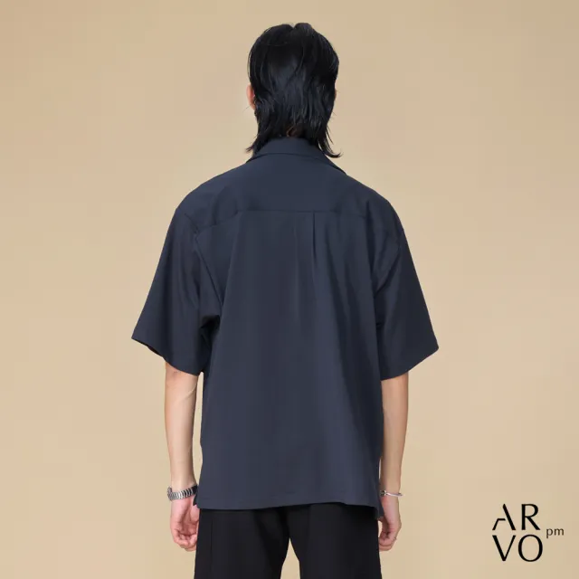 【ARVOpm】男女同款 坑條鐵灰短袖襯衫00092505101(限時6折)