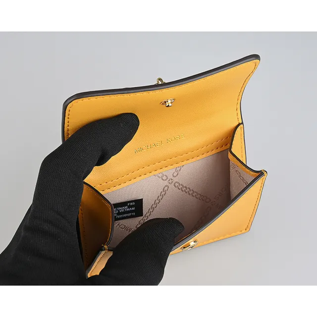 【Michael Kors】MK MICHAEL KORS Hamilton Legacy 鎖頭金字LOGO牛皮2卡釦式卡片零錢包(橘黃)