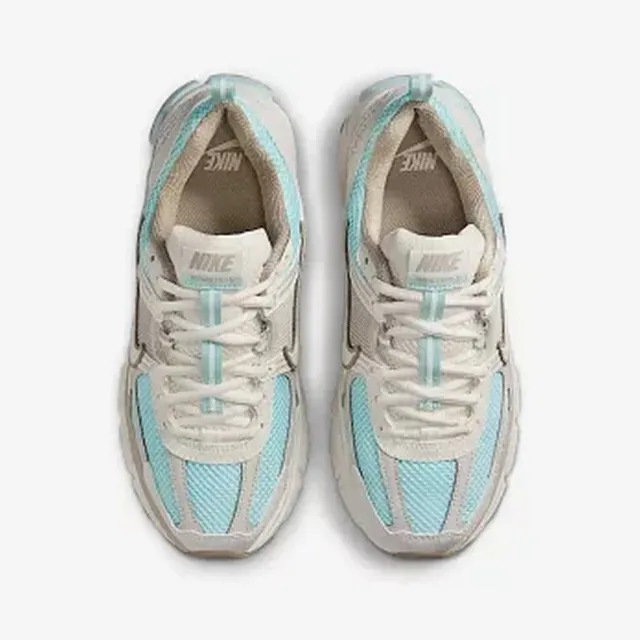 【NIKE 耐吉】運動鞋 休閒鞋 中大童鞋 VOMERO 5 GS 緩震 氣墊 抓地力 淺棕 藍(IB4698411)