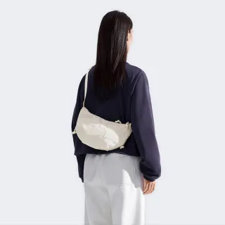 【The North Face 官方旗艦】北面男女款米白色休閒單肩包｜81DSQLI(斜背包)