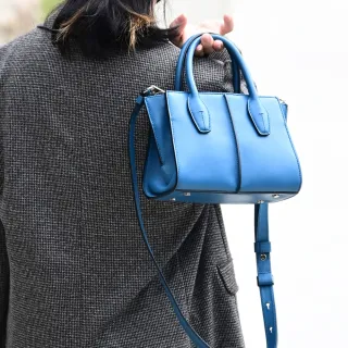 【TOD’S】TODS Holly 簡約經典小牛皮雙層小包手提包兩用包(天藍)