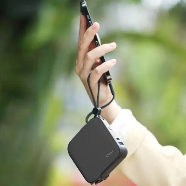 【idmix】MR CHARGER CH05Pro10000mAh Type-C旅充式行動電源(自帶TYPE-C線 PD20W/QC18W快充版)