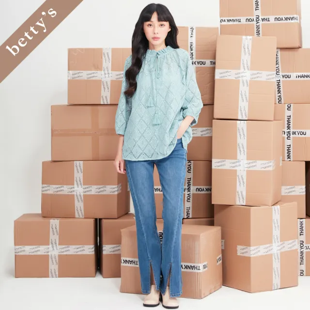 【betty’s 貝蒂思】出清品  菱格紋亮片蕾絲綁帶上衣(淺藍)