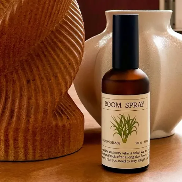 【YMY VOGUE】泰國 Breezy 室內香氛噴霧 100ml(6款任選/檸檬草/菸草橘子/白茶/紅茶/橄欖樹/梨與小蒼蘭)