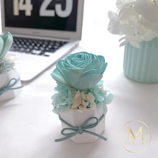 【Floral M】法國鄉村玫瑰香氛擴香花禮盒 含30ml品牌香氛油(居家香氛/香水精油/香氛擴香花/擴香禮物/送禮)