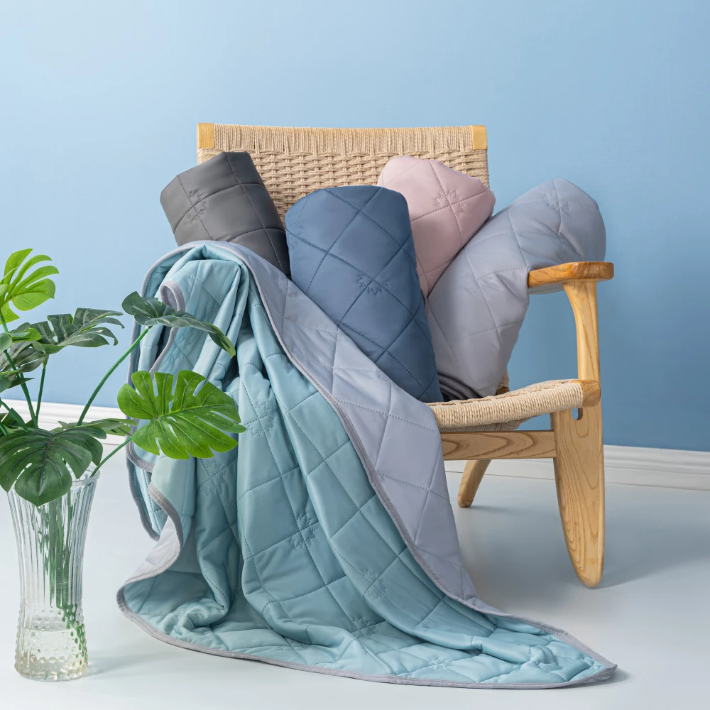 岱珂馬卡龍泡泡冰被 DeKo岱珂買一送一 馬卡龍泡泡冰被 150X200公分,內含膠原蛋白纖維,涼被,四季被,棉被,Q-MAX0.423)