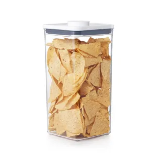 【美國OXO】POP 按壓密封收納保鮮盒-大正方5.7L(16*16*32 cm 儲米桶 單手開蓋 整齊堆疊)