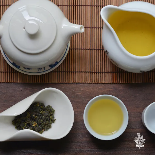 【沁意】頂級手採阿里山烏龍茶(150g/盒)