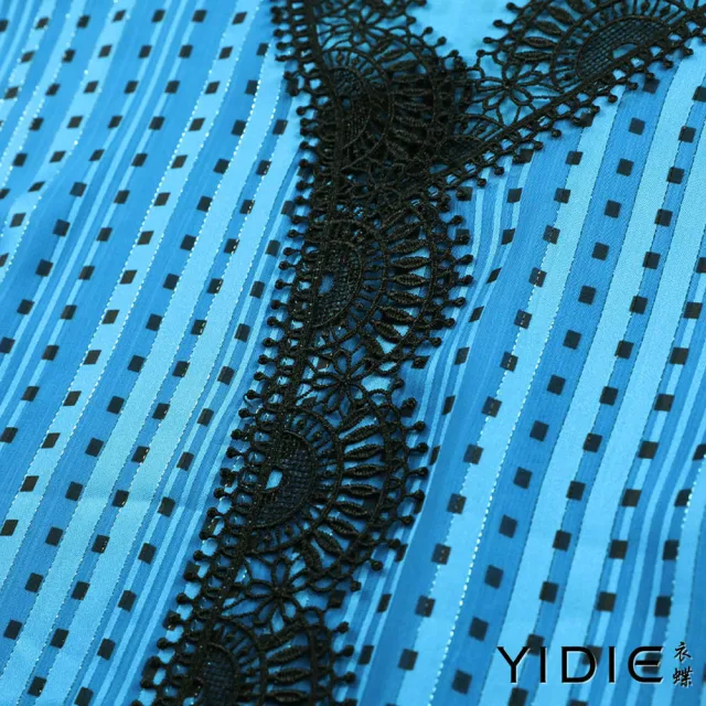 【YIDIE】蕾絲拼接格紋雪紡上衣-水藍